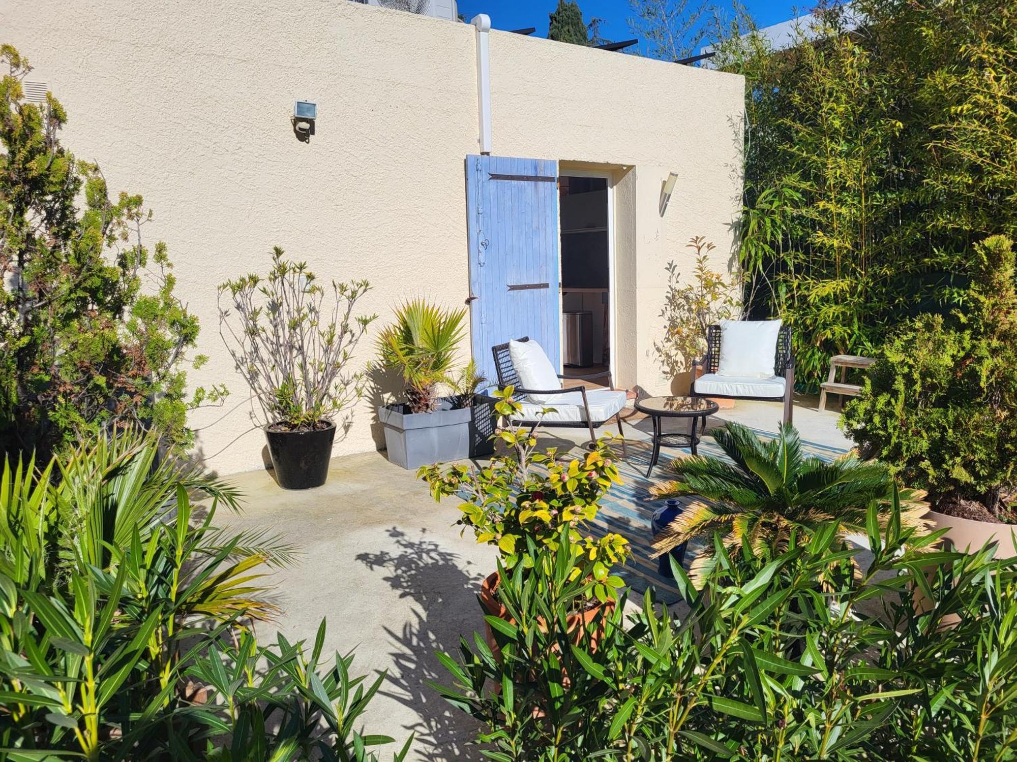 Studio Independant Avec Terrasse A Juan Les Pins Antibes Exterior photo